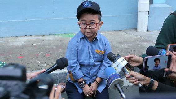 Pilu, 5 Seleb Ini Kehilangan Orangtua di Tengah Pandemi Corona