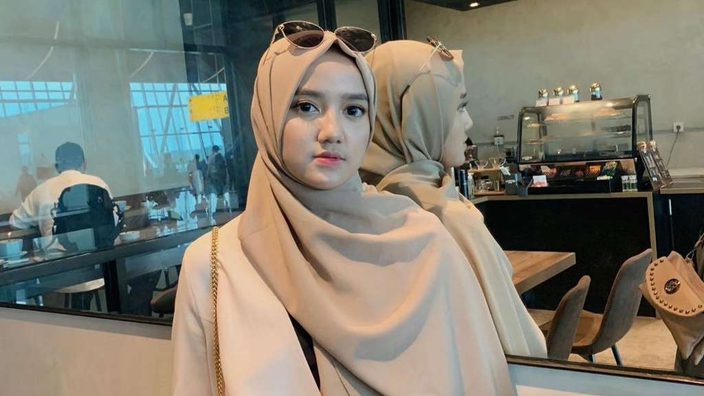 5 Inspirasi HOTD Wirda Mansur, Putri Ustaz Yusuf Mansur
