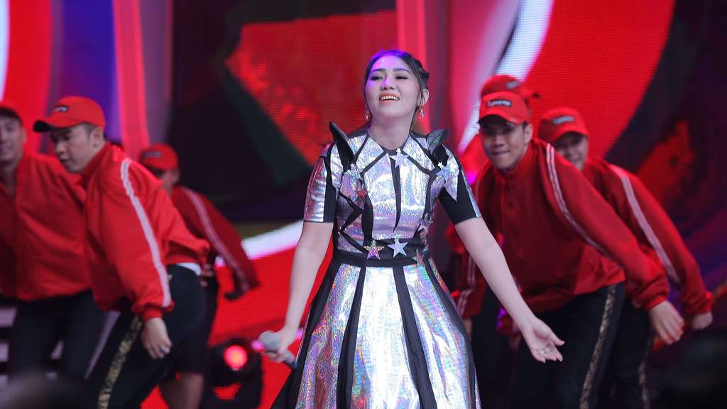 Selain Iis Dahlia, Via Vallen Akui Pernah Utang di Bank