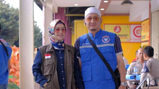 Pesona 5 Seleb Cantik yang Jadi Istri Ustaz, Auranya Adem!