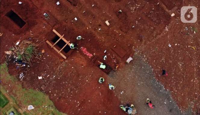 Melihat Lebih Dekat Makam Korban Covid-19, Bak Kuburan Massal
