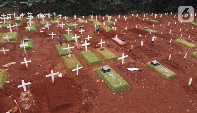 Melihat Lebih Dekat Makam Korban Covid-19, Bak Kuburan Massal