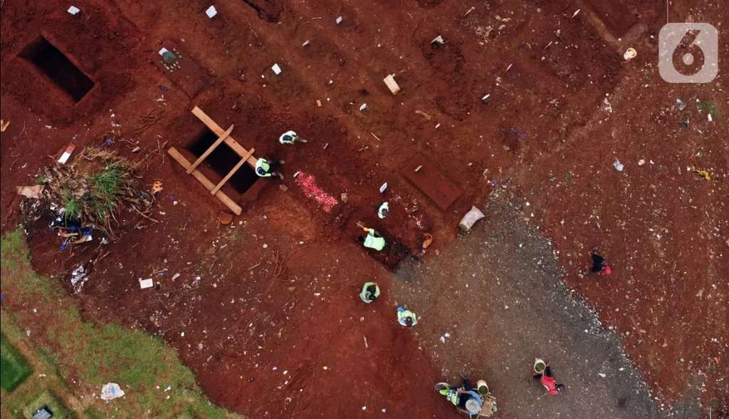 Melihat Lebih Dekat Makam Korban Covid-19, Bak Kuburan Massal