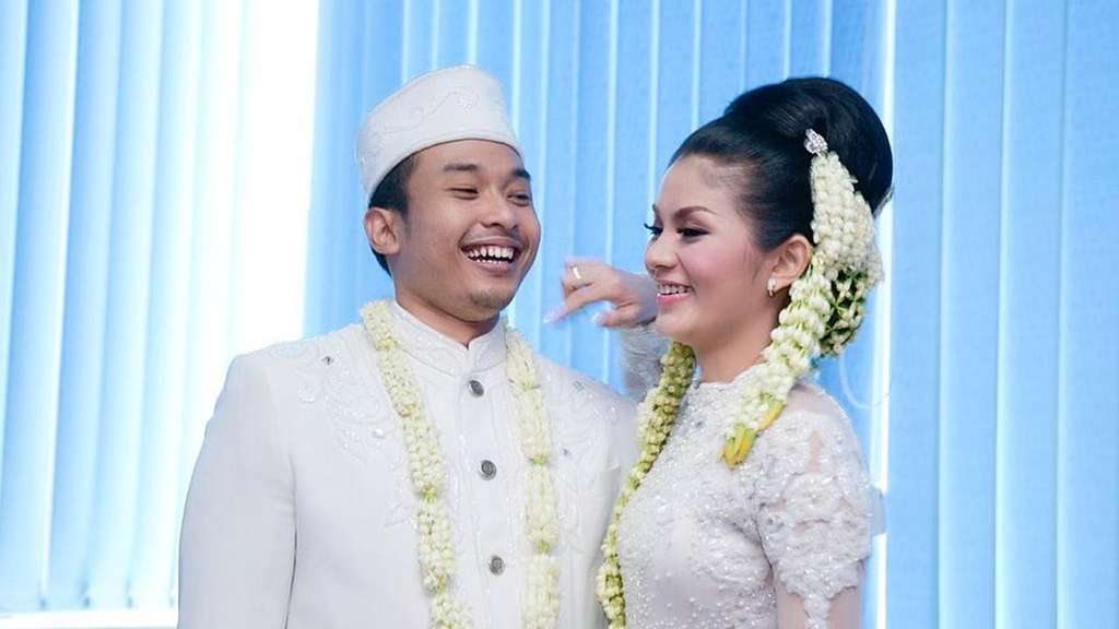 5 Selebriti Jalani Ramadhan Tanpa Didampingi Pasangan