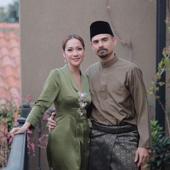 5 Selebriti Jalani Ramadhan Tanpa Didampingi Pasangan