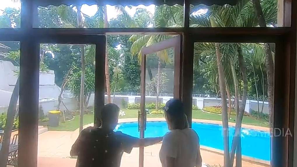 Potret Rumah Baru Ruben Onsu, Saking Luasnya Ada Mini Market!