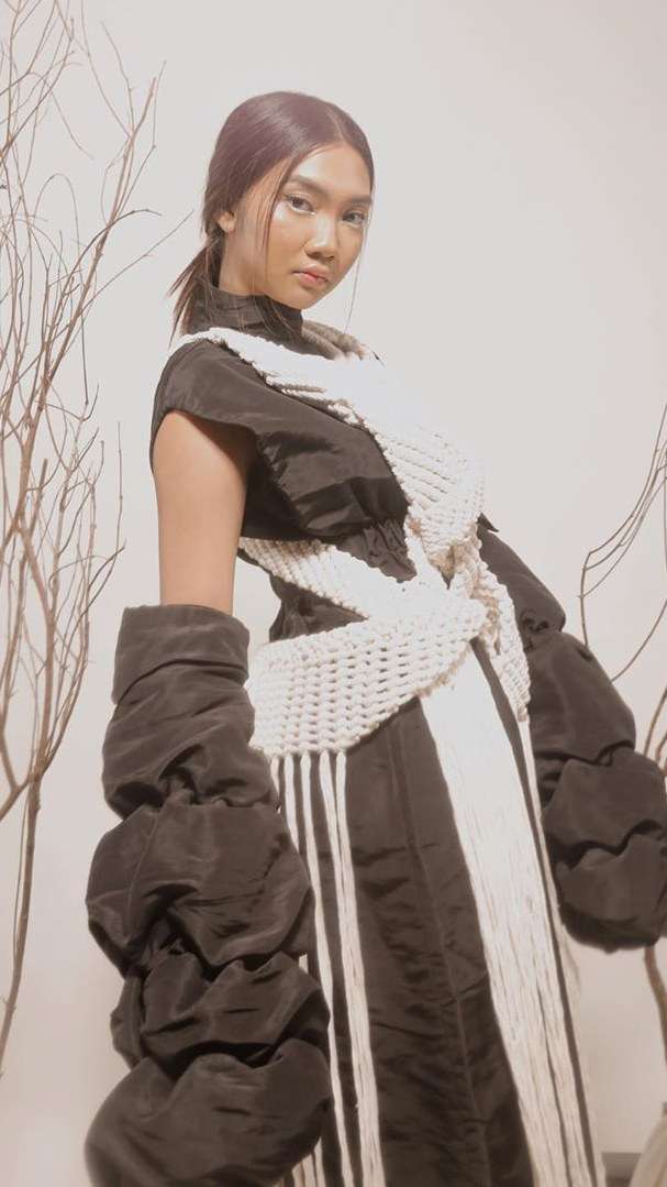 Potret Perdana Cindy Caroline Usai Jadi Mualaf, Cantik Banget!