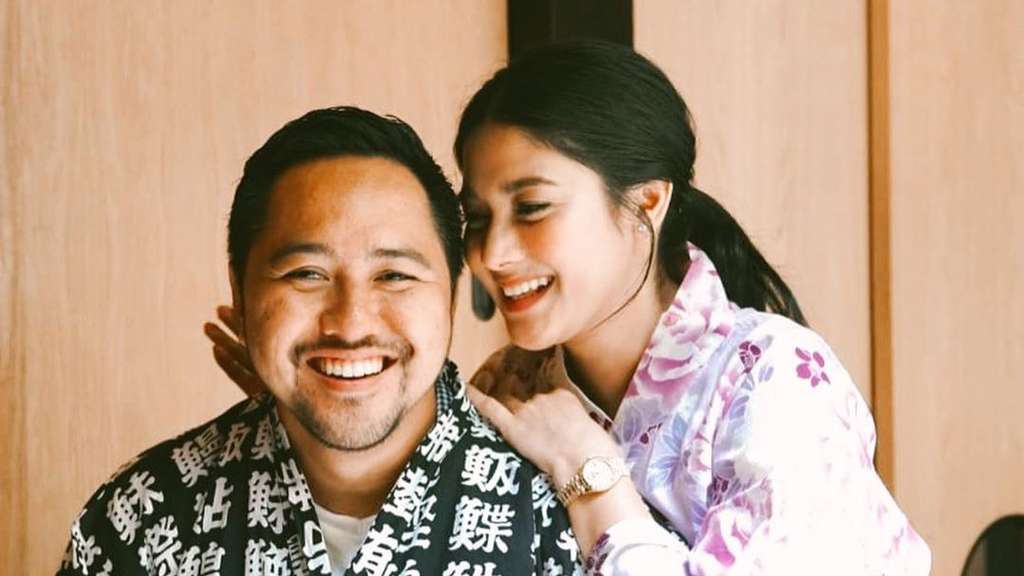 Naysilla Mirdad Mau Jadi Mualaf, 5 Potret Mesra dengan Kekasih
