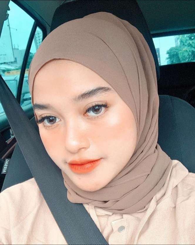 5 Potret Indira Kalistha, YouTuber yang Menantang Wabah Corona