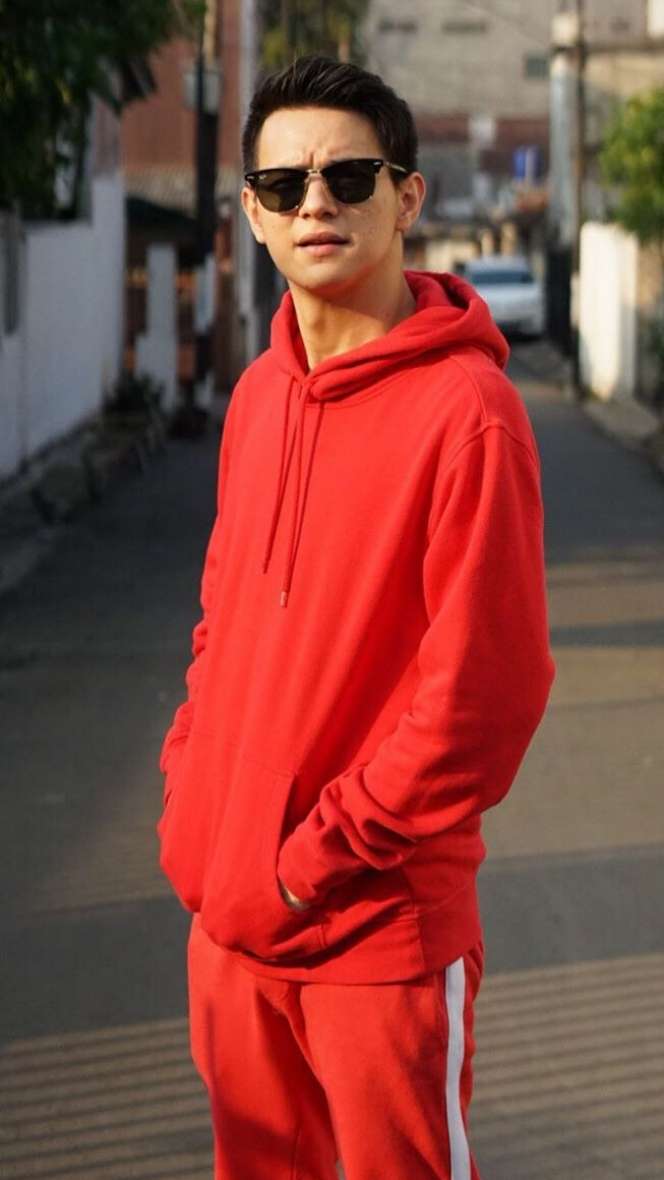 Cerita Kesulitan Marcell Darwin Puasa Ramadan Usai Mualaf