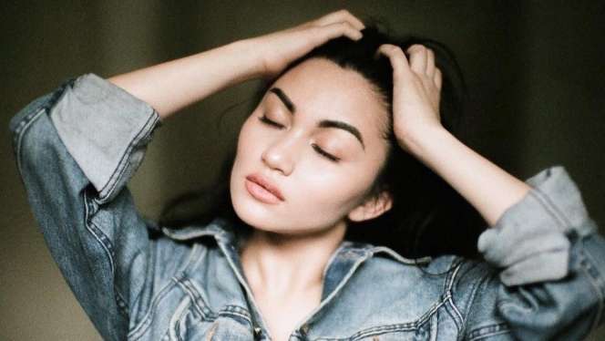 Jangan Minder! Ini Pesan Ariel Tatum Soal Standar Kecantikan