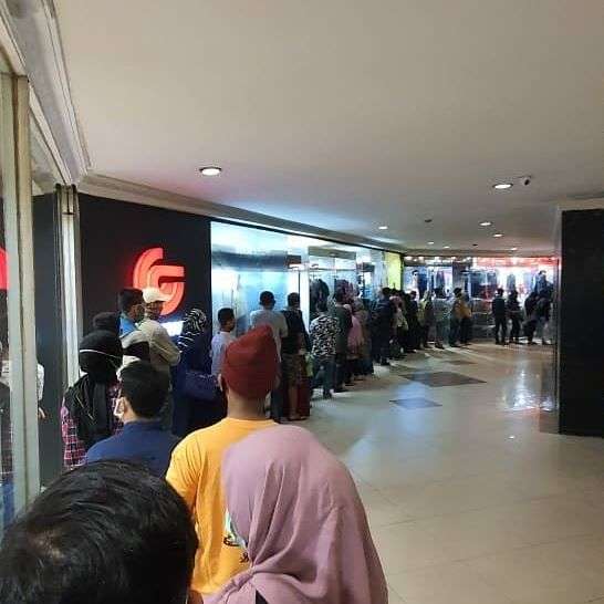 PSBB Tak Ada Harganya, 5 Potret Mal Berjubel Diserbu Warga