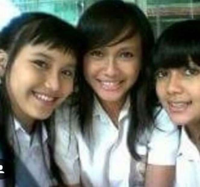 Masa SMA Ayu Ting Ting, dari Paras Manis hingga Dibully Senior