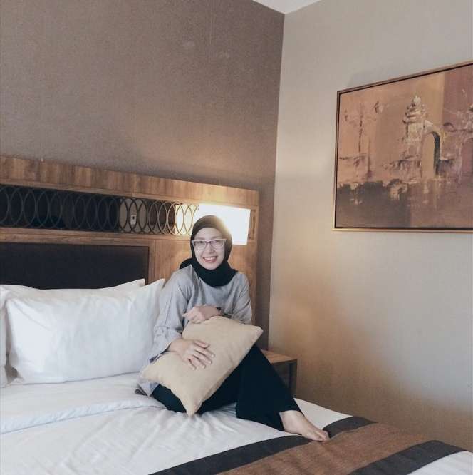 Manglingi, Potret Terkini Natly Eks 7 Icons yang Kini berhijab