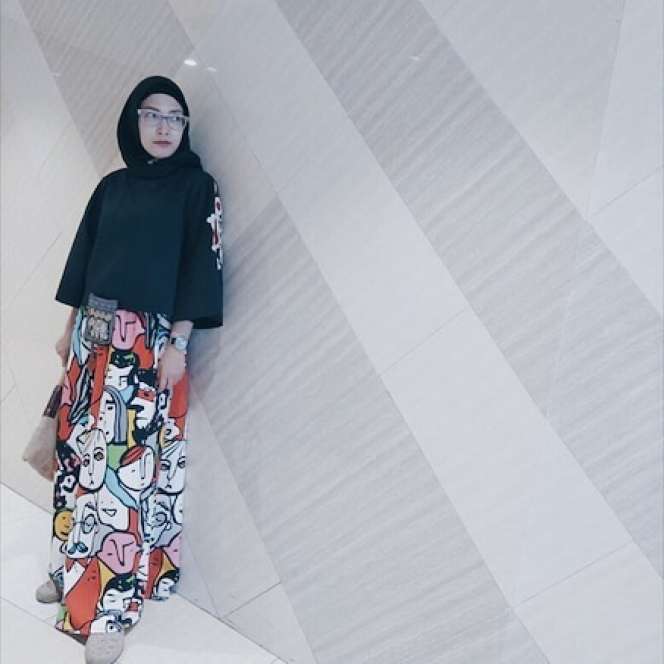 Manglingi, Potret Terkini Natly Eks 7 Icons yang Kini berhijab