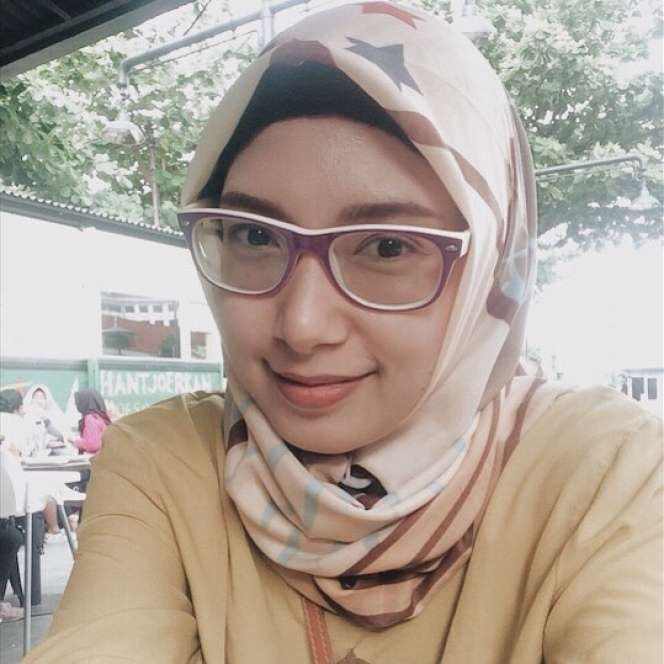 Manglingi, Potret Terkini Natly Eks 7 Icons yang Kini berhijab