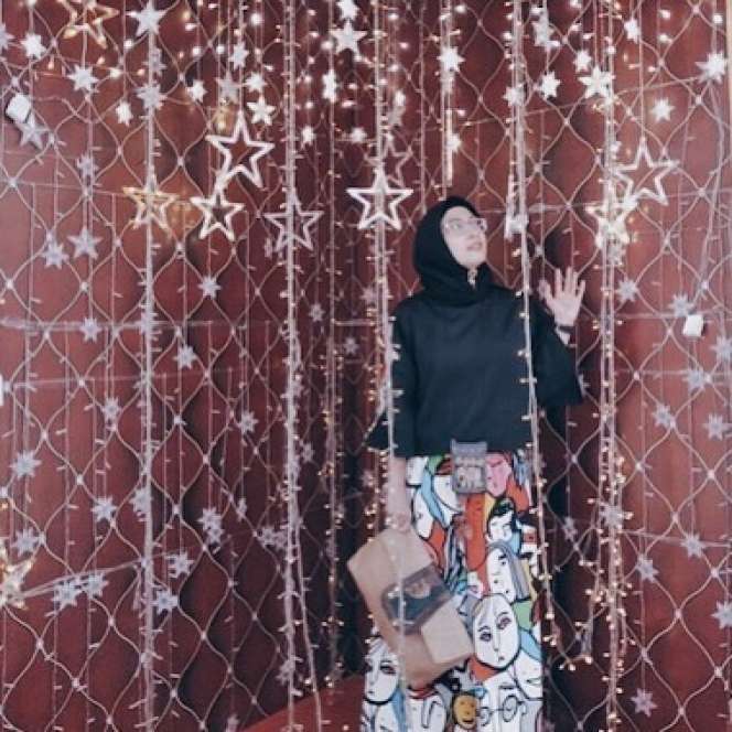 Manglingi, Potret Terkini Natly Eks 7 Icons yang Kini berhijab