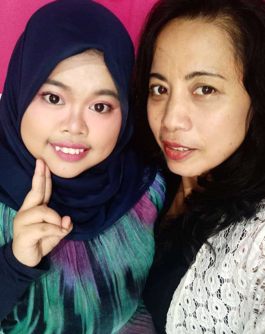 Nggak Nyangka! 5 Potret Ibunda Kekeyi yang Cantik & Awet Muda