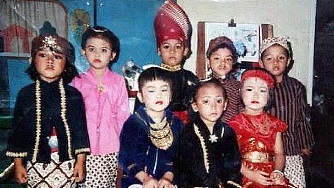 Disorot! 5 Foto Jadul Sandra Dewi Sebelum Jadi Istri Pengusaha