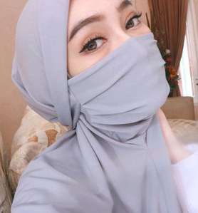 Modis di New Normal, 5 Gaya Hijab & Masker Kain ala Selebgram