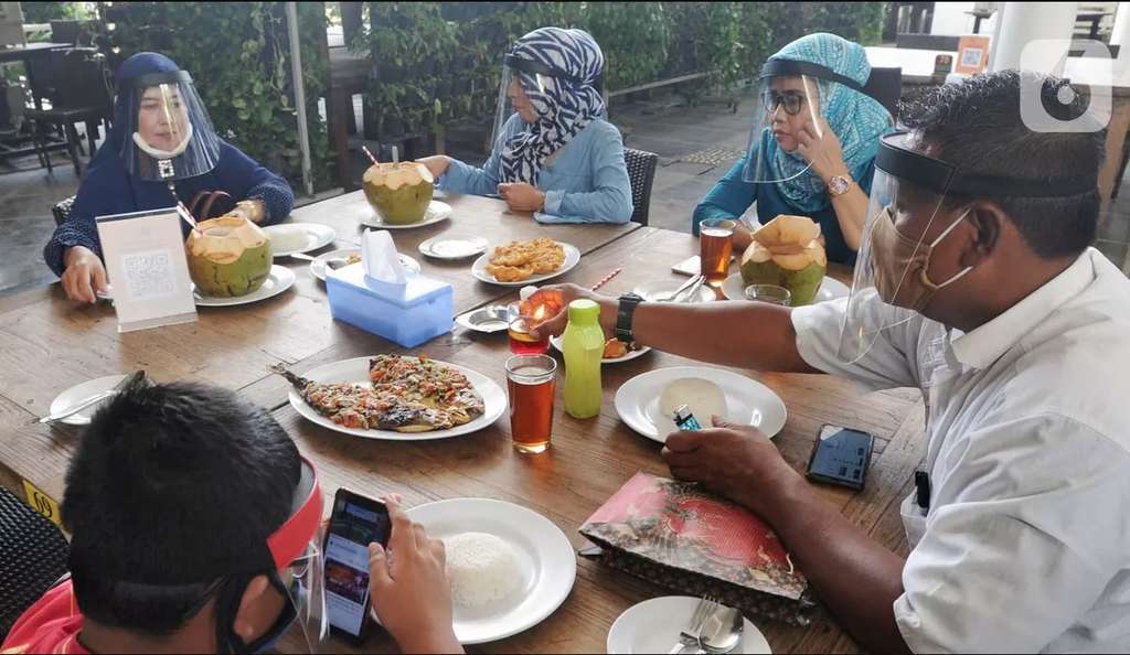 Melihat Penerapan Protokol Kesehatan di Restoran