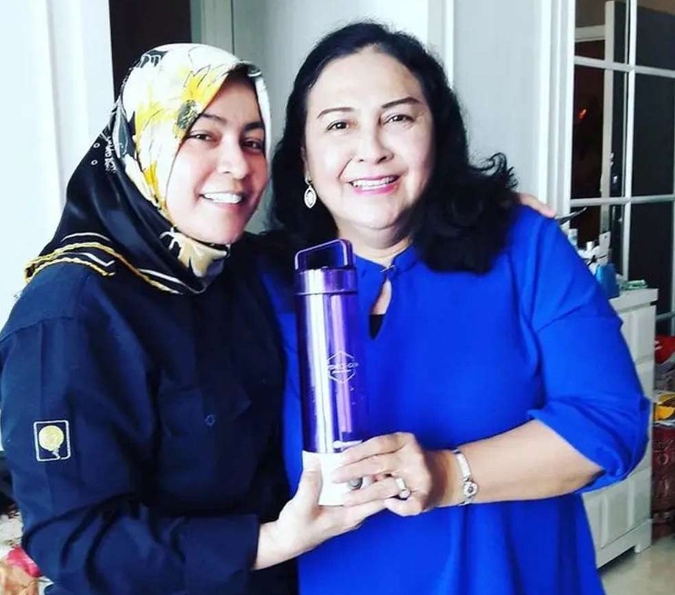 Jarang Terekspos, Potret Astrid Kuya & Ibundanya yang Pendeta