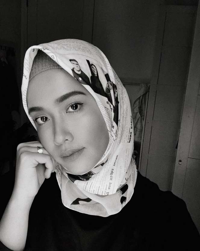 Makin Memesona, Potret Anyar Ana Octarina Tampil Berhijab