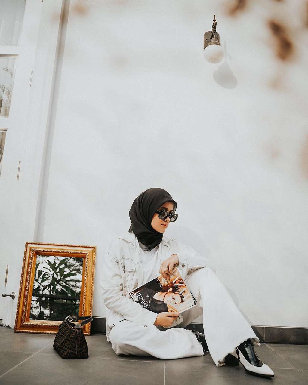 Makin Memesona, Potret Anyar Ana Octarina Tampil Berhijab