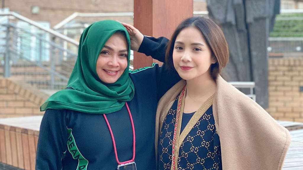 Tajir Melintir, Potret Ibu Nagita Slavina Kini Jualan Rendang