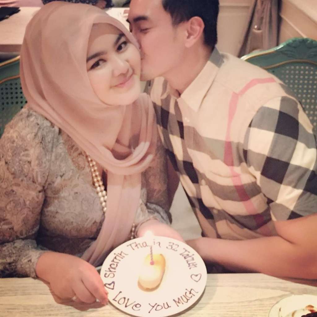 Zumi Zola Digugat Cerai Istri, Intip Potret Kenangan Mesranya