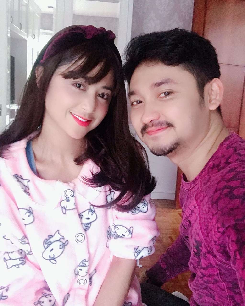 Sambil Nangis, Dewi Perssik Mau Cerai dengan Angga Wijaya