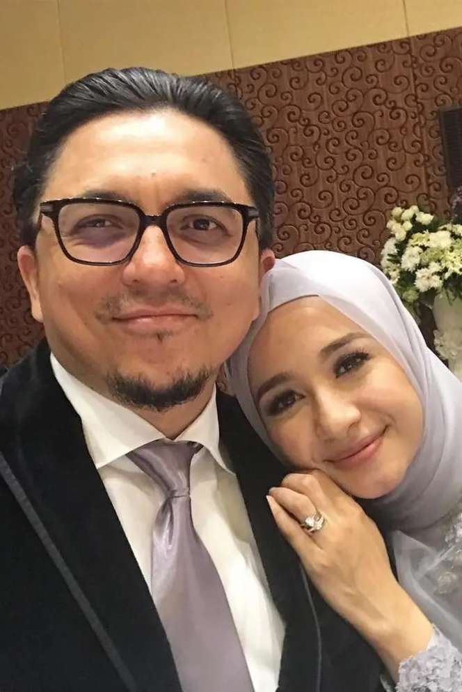Isu Rumah Tangga Mencuat, Ini 5 Momen Mesra Bella-Engku Emran