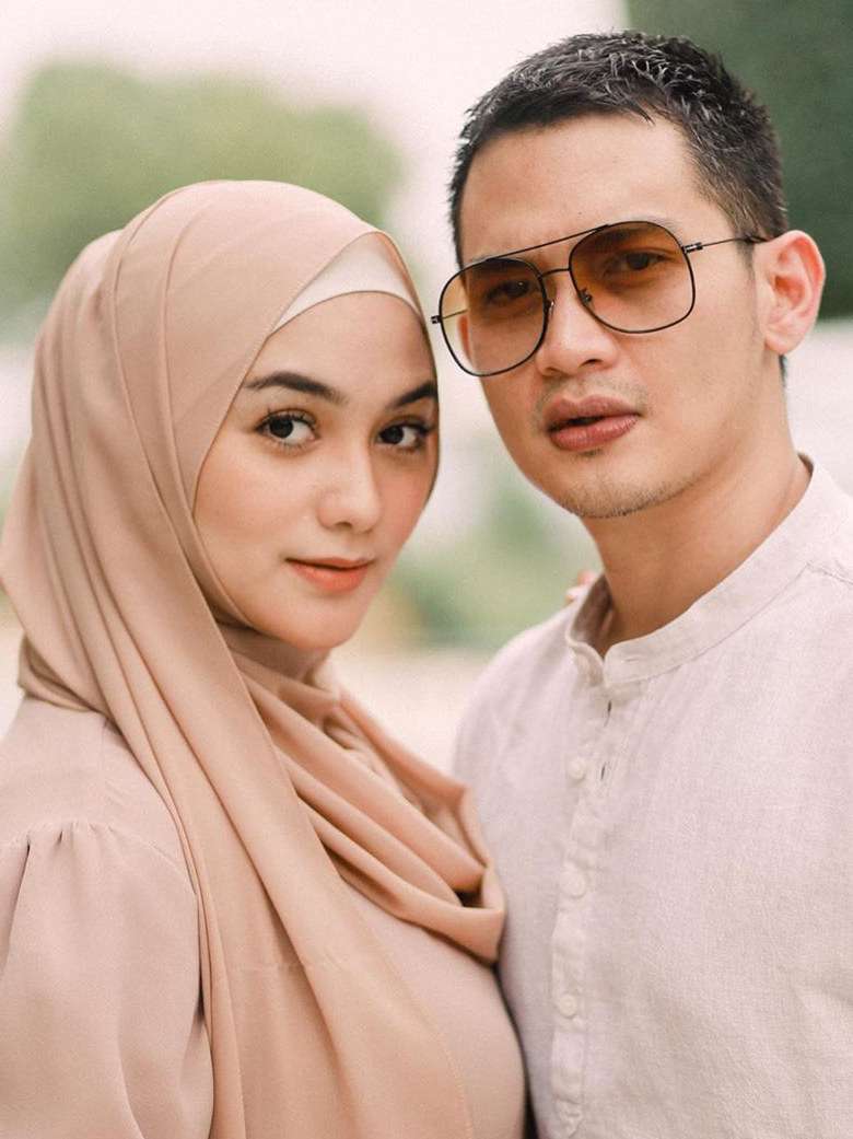 Bikin Iri, 5 Potret Mesra Babymoon Citra Kirana-Rezky Aditya
