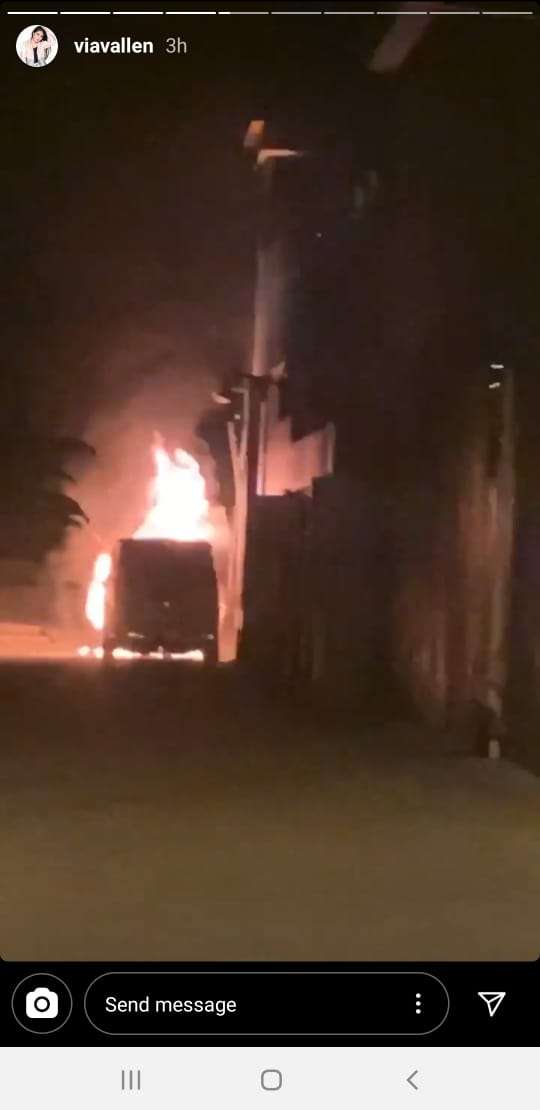 Ngeri! Deretan Potret Alphard Via Vallen Hangus Dibakar Orang