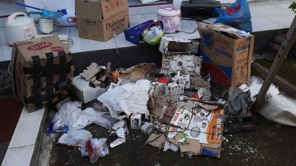 Merinding! Potret Isi Kamar Kos Berjamur Usai Ditinggal Mudik