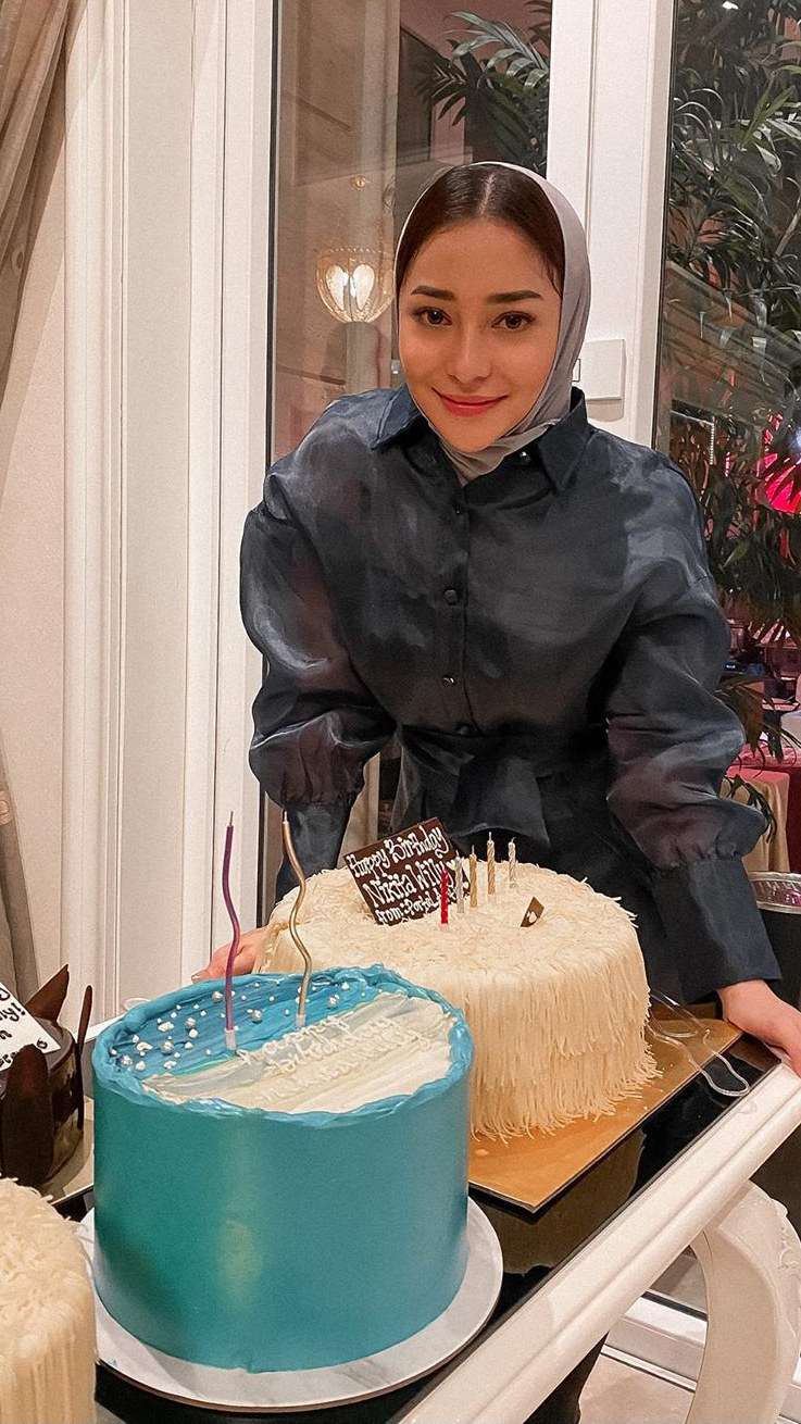 Sweet Banget, 5 Momen Mesra Nikita Willy Dilamar Indra Priawan