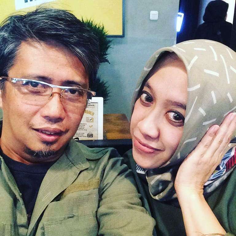 Jarang Terekspos, Intip 5 Potret Mantan Suami Mulan Jameela