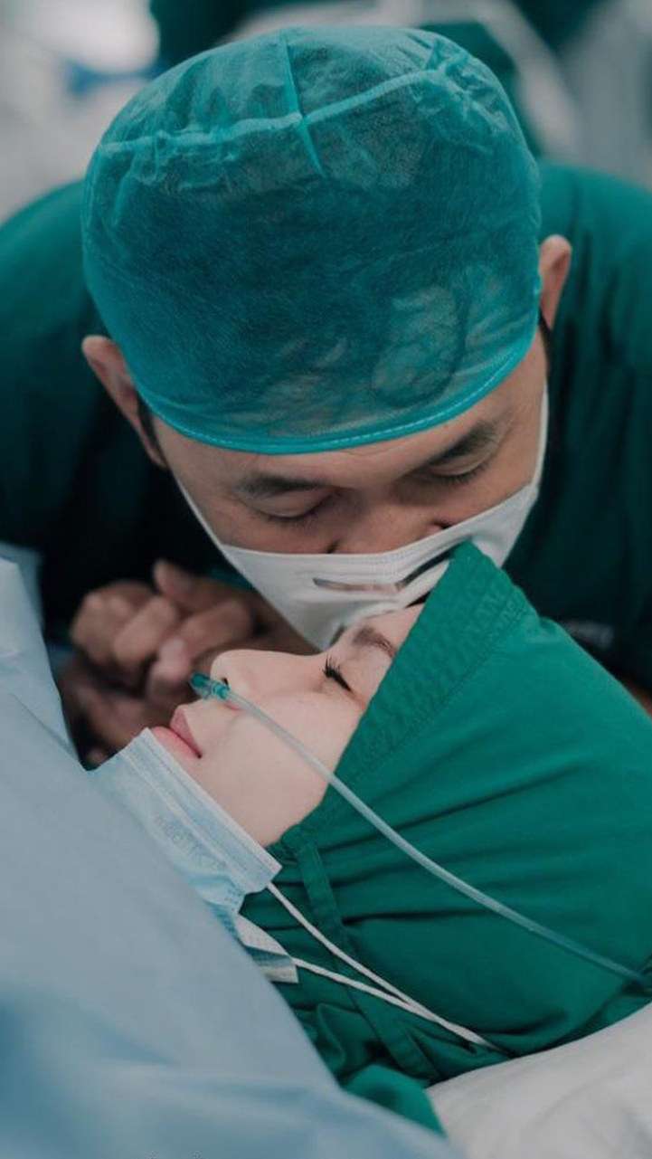 Momen Haru Detik-detik Zaskia Mecca Lahirkan Anak Kelima