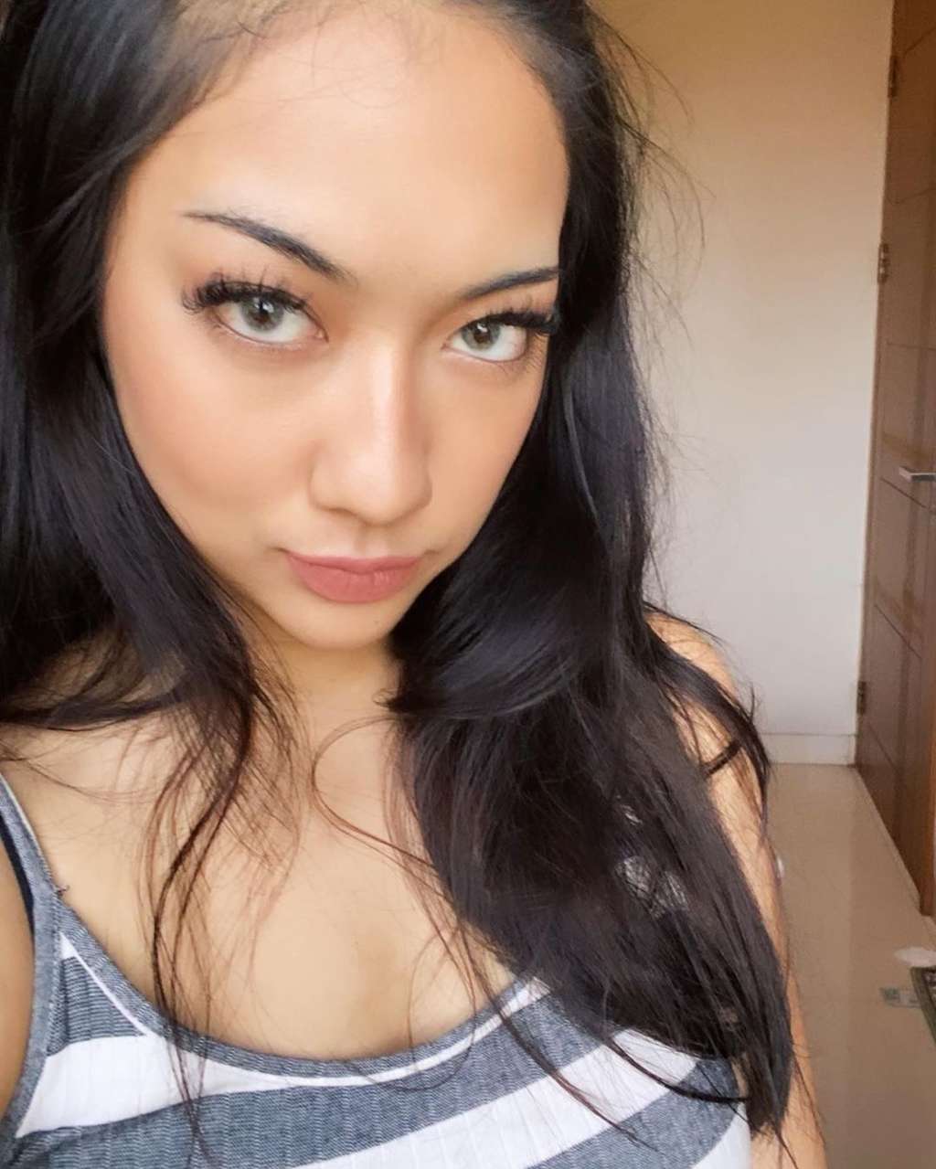 Potret Anindita Hidayat, Si Seksi yang Curi Hati Rizky Febian
