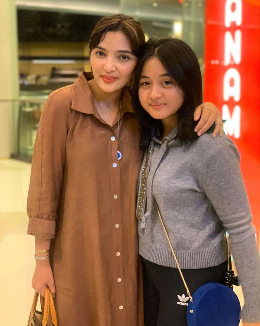 Mirip Banget! Intip Foto Selfie Ashanty Bareng &lsquo;Kembaran'