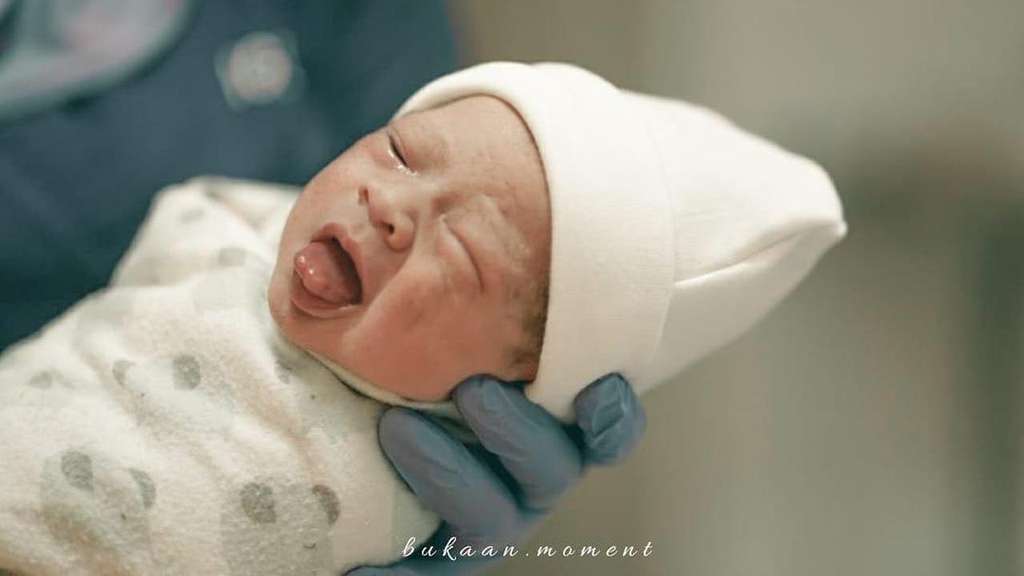 Gemesin Abis! Ini Potret Lucunya Anak Pertama Marcell Darwin