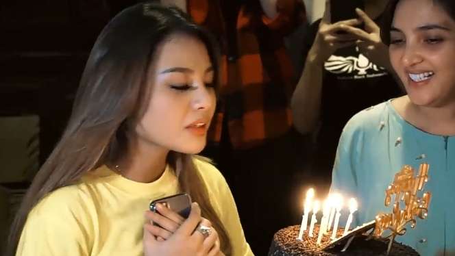 Intip Penampakan Kado Super Mewah Anang & Ashanty untuk Aurel
