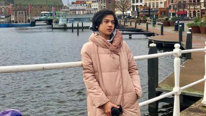 Potret dari Kecil Hingga Remaja Rey Bong, Ganteng Banget!