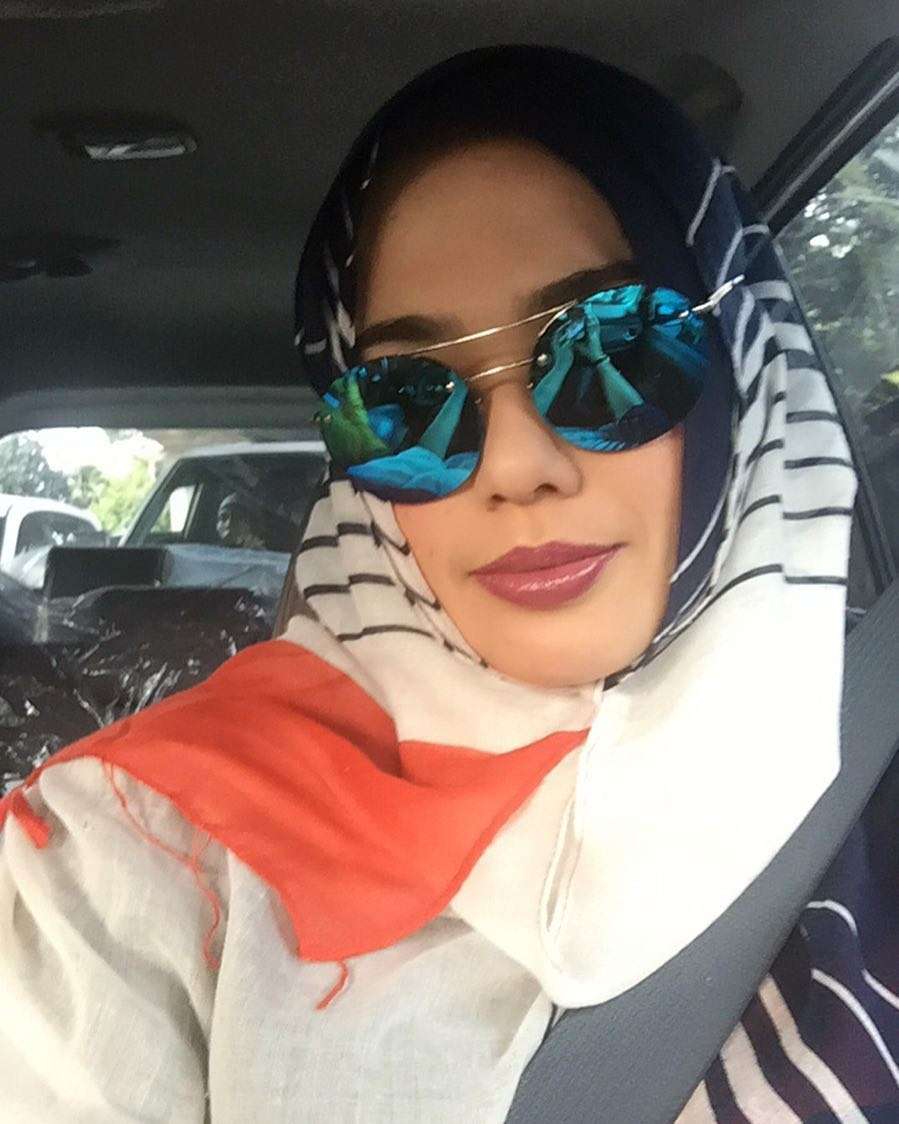 Jarang Terekspos, 6 Potret Catherine Wilson Tampil Berhijab