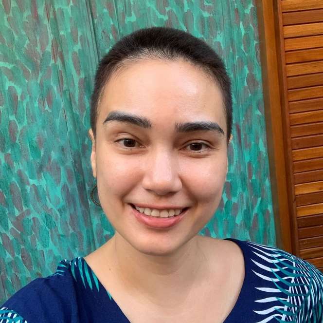 Mengejutkan! 5 Penampilan Baru Feby Febiola Berambut Bondol