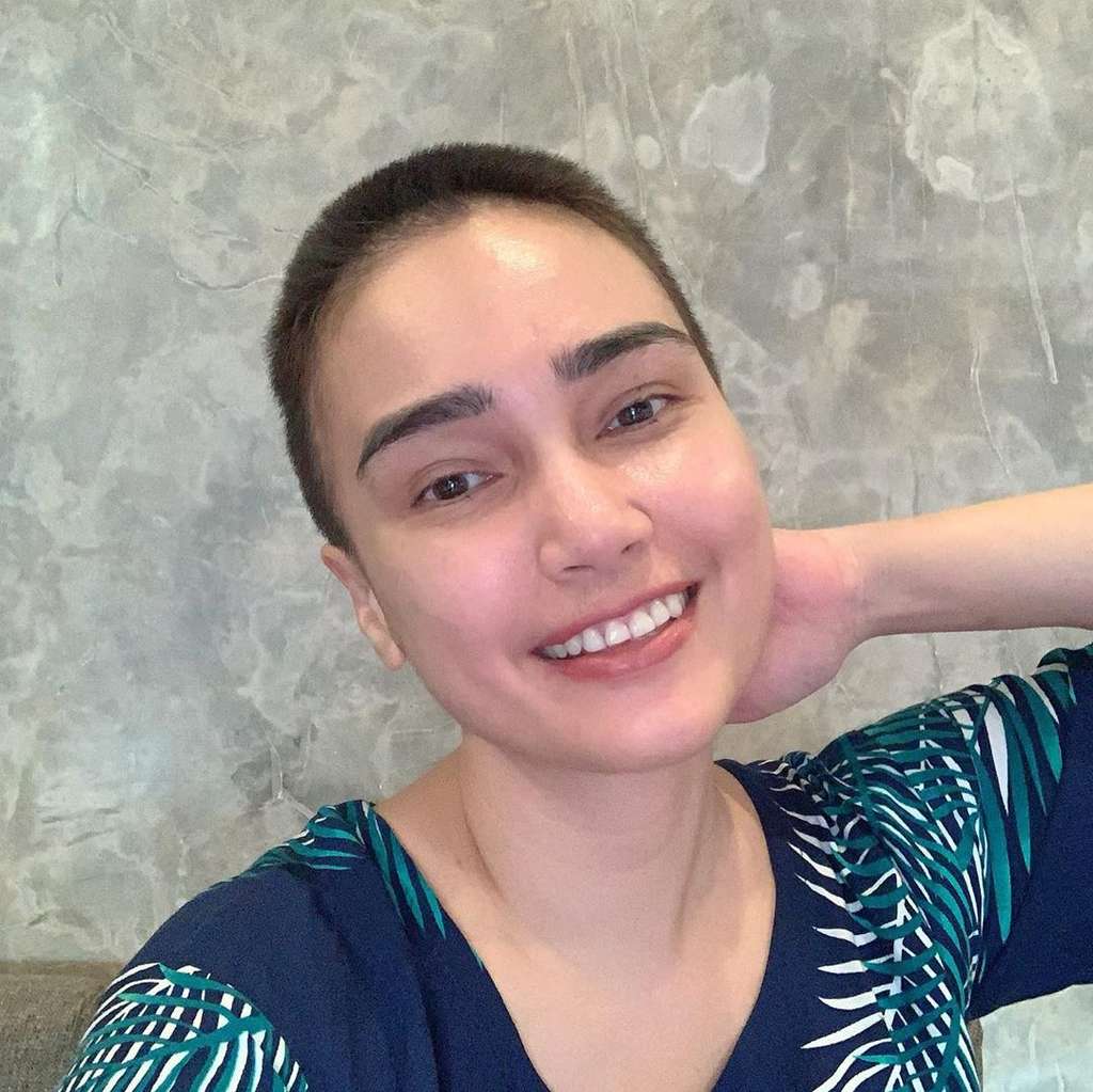 Mengejutkan! 5 Penampilan Baru Feby Febiola Berambut Bondol