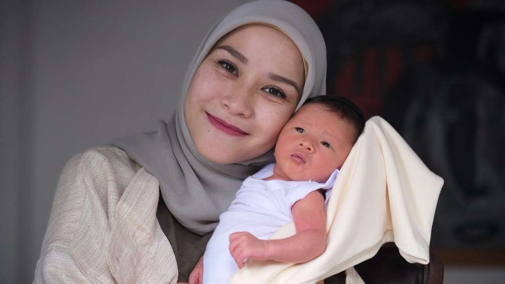 Usia Baru 15 Hari, Ini Momen Anak Kelima Zaskia Mecca Disunat