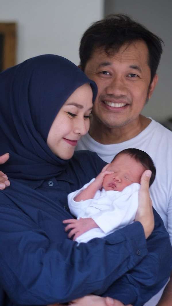 Usia Baru 15 Hari, Ini Momen Anak Kelima Zaskia Mecca Disunat