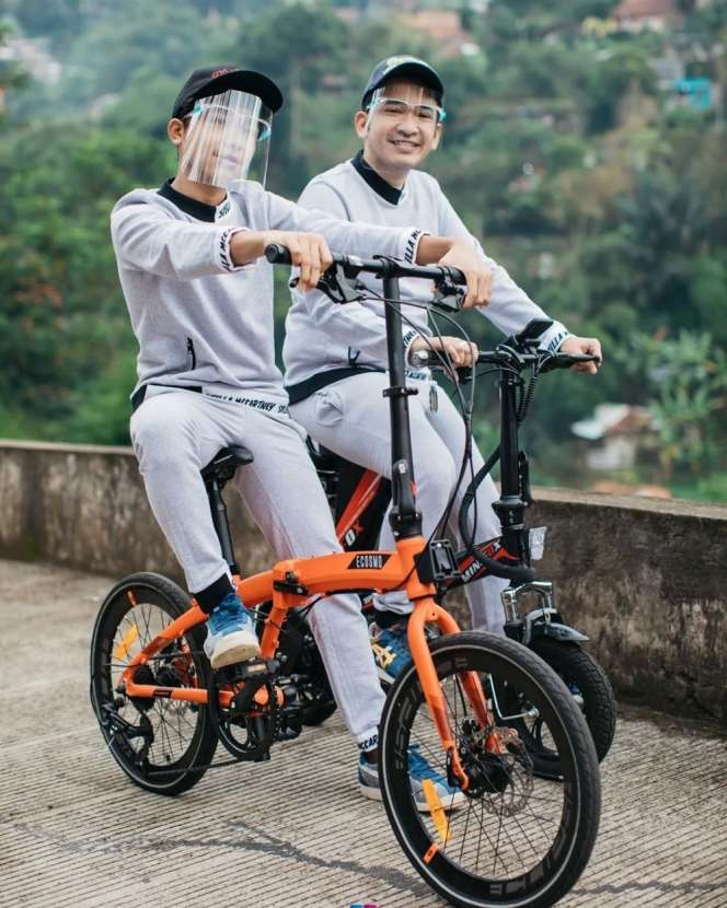 Lagi Tren, Harga Sepeda 6 Anak Seleb Ini Bikin Melongo!