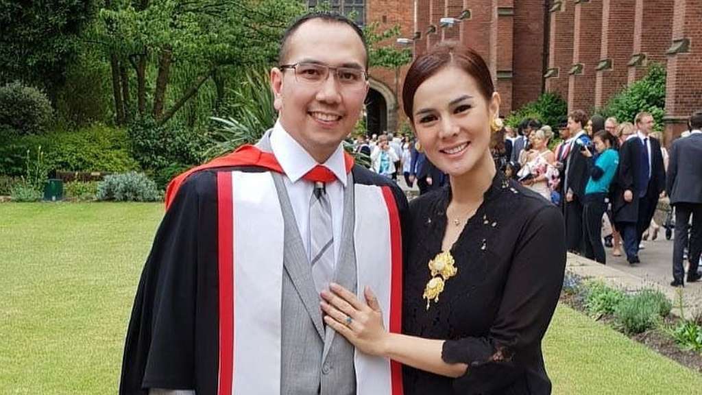 Beruntung Banget, 5 Seleb Cantik Ini Jatuh Kepelukan Dokter